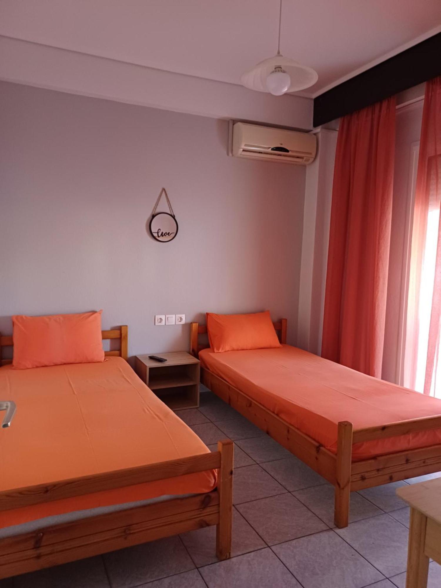 Savvas Aparthotel Olympiaki Akti Exterior photo